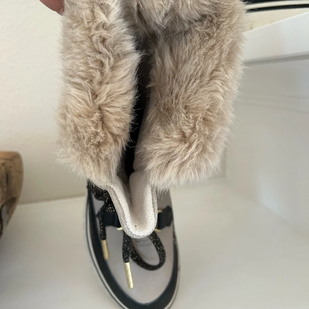 Womens Sorel boots - Picture 3 of 5